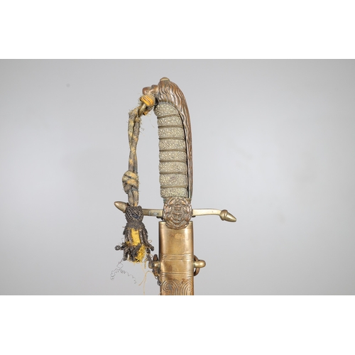 109 - A VICTORIAN MIDSHIPMAN'S DIRK AND SCABBARD. With a 44 cm straight, pointed unfullered blade, the cro... 