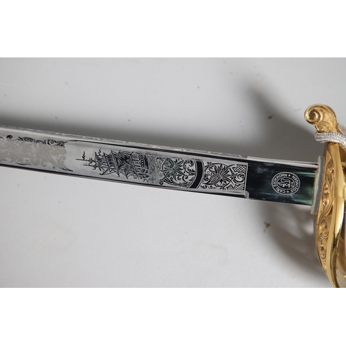110 - A DUTCH NAVAL OFFICERS SWORD, SCABBARD AND BELT BY EICKHORN OF SOLINGEN. The 90 cm, curved, spear po... 