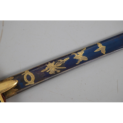 111 - A FRENCH NAPOLEONIC PERIOD INFANTRY OFFICER'S SWORD AND SCABBARD. With a 72 cm curved blade with poi... 