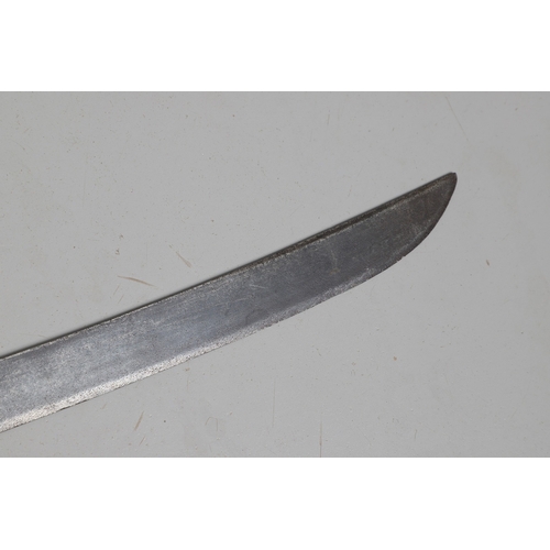 112 - A 19TH CENTURY FRENCH BRIQUET SHORT SWORD. With a 58 cm curved single edged, pointed blade with one ... 