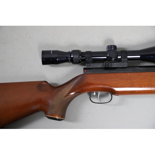 76 - A WEIHRAUCH HW 77 .22 AIR RIFLE. A .22 air rifle with a 39.5 cm barrel, variously stamped: Weihrauch... 