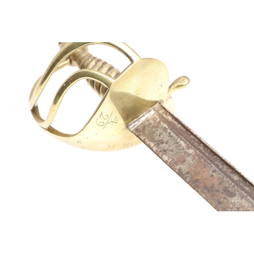 78 - A 1751 PATTERN SWORD FOR THE HUNTINGDON MILITIA WITH A BLADE BY SAMUEL HARVEY. A hanger with a 64 cm... 