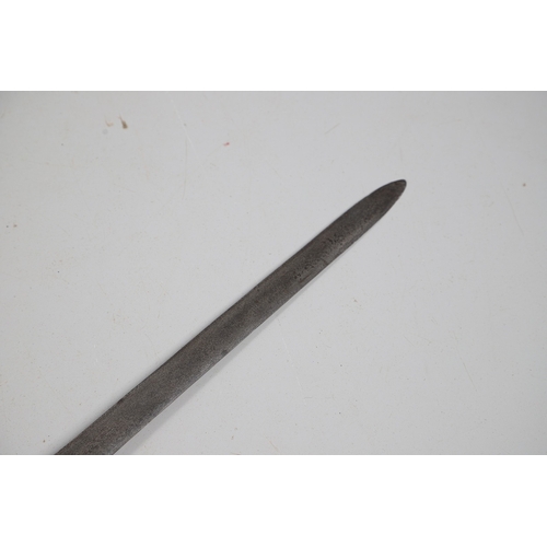 84 - AN 18TH CENTURY SCOTTISH BASKET HILTED SWORD BY ANDREA FERRARA. With an 88 cm tapering broad blade w... 