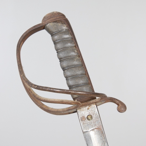 86 - A VICTORIAN 1821 PATTERN SWORD AND SCABBARD BY HENRY WILKINSON. With a well decorated 88 cm pointed,... 