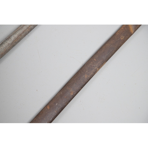 86 - A VICTORIAN 1821 PATTERN SWORD AND SCABBARD BY HENRY WILKINSON. With a well decorated 88 cm pointed,... 