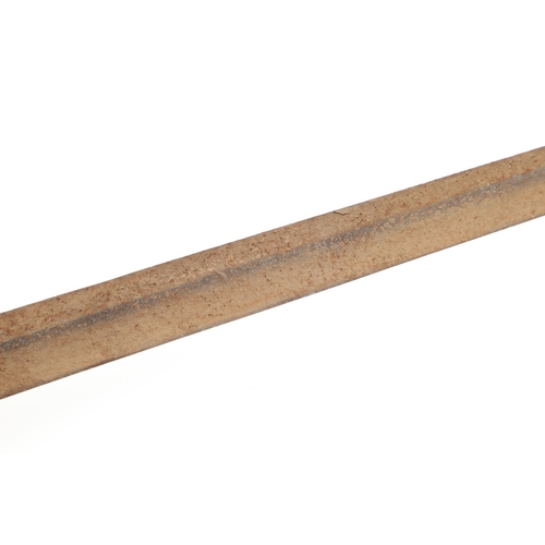 89 - AN 1821 PATTERN ROYAL ARTILLERY OFFICER'S SWORD. With a well decorated 85 cm pointed, single edged a... 
