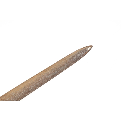 89 - AN 1821 PATTERN ROYAL ARTILLERY OFFICER'S SWORD. With a well decorated 85 cm pointed, single edged a... 