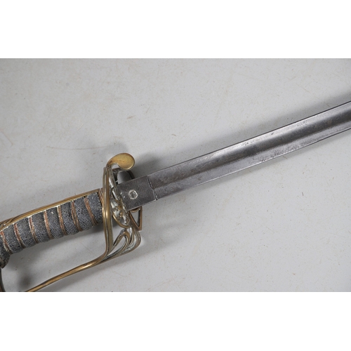 91 - A VICTORIAN 1822 PATTERN INFANTRY OFFICER'S SWORD. With an 80 cm slightly curved, pointed blade with... 
