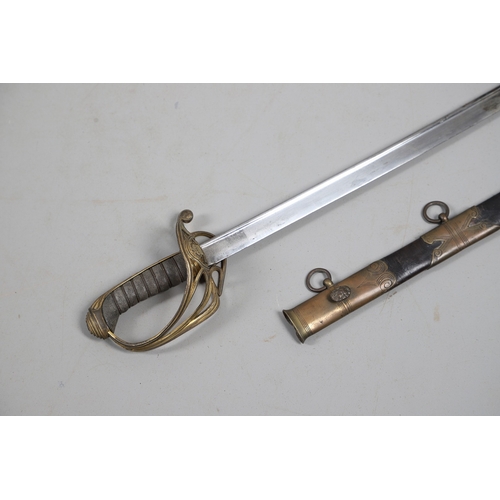 92 - A GEORGE IV 1822 PATTERN INFANTRY OFFICER'S SWORD AND SCABBARD. The 77.5 cm pipe-backed, spear-point... 