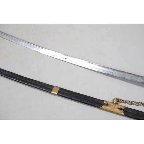 95 - A VICTORIAN 1845 PATTERN INFANTRY OFFICER'S SWORD AND SCABBARD. With an 81 cm spear pointed blade wi... 