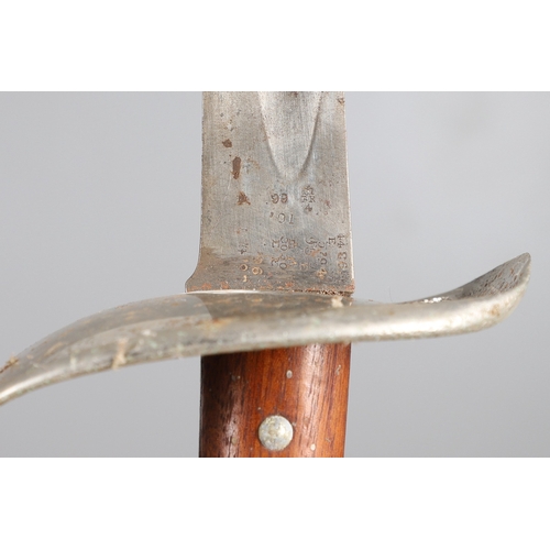 99 - AN 1890 PATTERN CAVALRY TROOPERS SWORD AND SCABBARD. With an 87 cm slightly curved and pointed blade... 