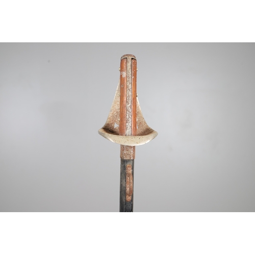 99 - AN 1890 PATTERN CAVALRY TROOPERS SWORD AND SCABBARD. With an 87 cm slightly curved and pointed blade... 