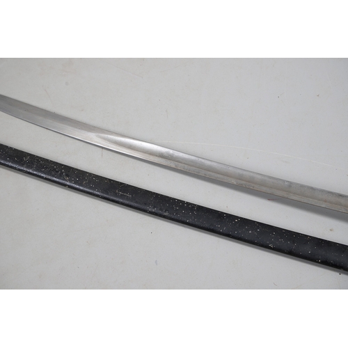 99 - AN 1890 PATTERN CAVALRY TROOPERS SWORD AND SCABBARD. With an 87 cm slightly curved and pointed blade... 