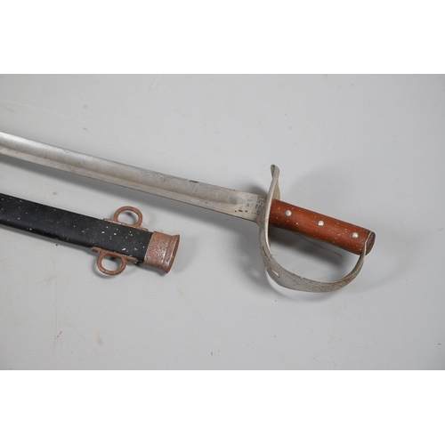 99 - AN 1890 PATTERN CAVALRY TROOPERS SWORD AND SCABBARD. With an 87 cm slightly curved and pointed blade... 