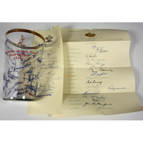 441 - AUSTRALIA CRICKET TOUR 1956, A 'SIGNED' GLASS BEARING AUSTRALIAN TEAM SIGNATURES AND HAND WRITTEN SI... 