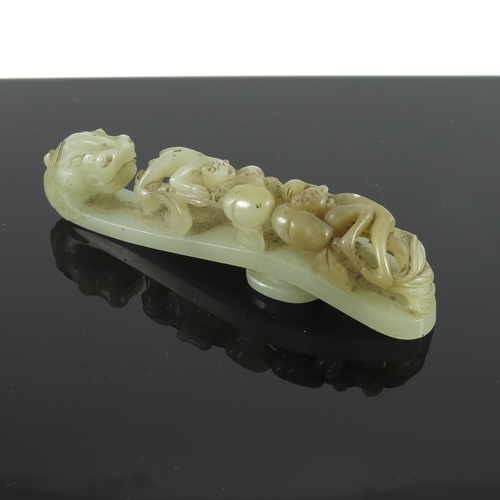 459 - QING DYNASTY CARVED JADE BELT HOOK, APPROX. 13cm L.
