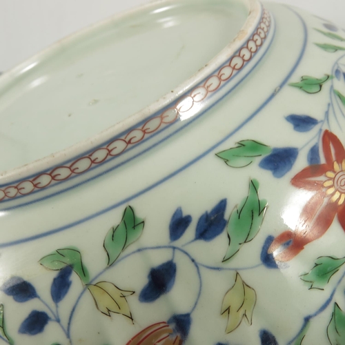 174 - JAPANESE SCALLOPED DISH WITH PEONY AND CHRYSANTHEMUM APPROX. 24cm DIA. AF, 3 CHINESE BLUE AND WHITE ... 