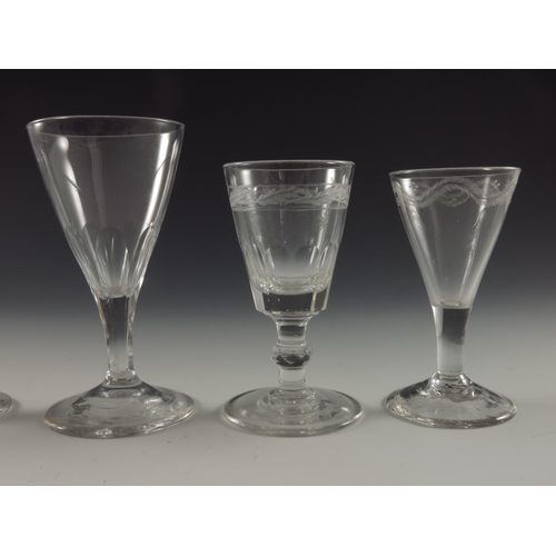 193 - 5 MISC ENGRAVED AND OTHER GLASSES TALLEST APPROX 13.5 cm