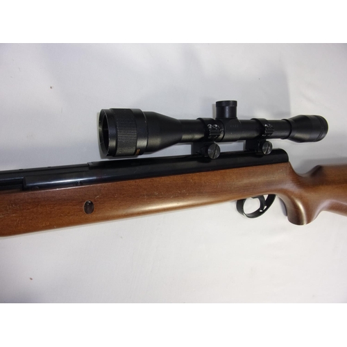 251 - AIR RIFLE BSA .177 WITH WOODEN STOCK WITH TASCO 4X32 SCOPE