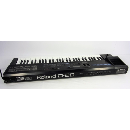 325 - ROLAND D20 MULTI TIMBRAL LINEAR SYNTHESIZER AND MULTI TRACK SEQUENCER WITH USER MANUALS