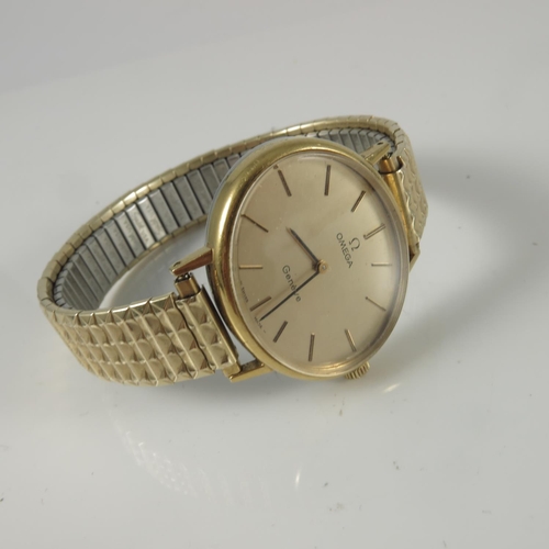 540 - SMALL GENTS/ LADIES VINTAGE RECTANGULAR ROTARY WRIST WATCH TOGETHER WITH A LADIES GOLD PLATED OVAL S... 