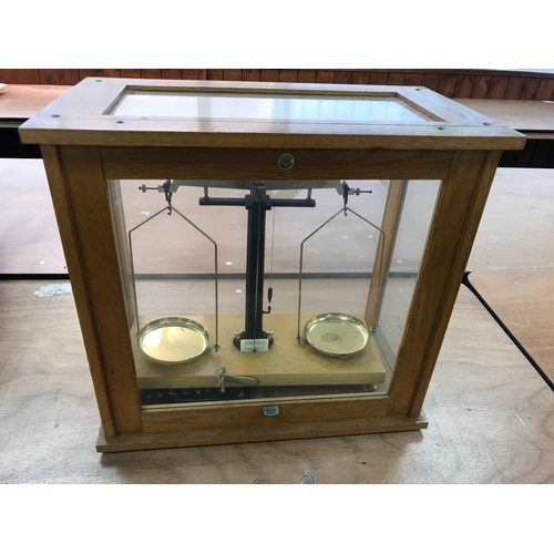 326 - SET OF CHEMISTRY BALANCE SCALES WITH WEIGHTS IN GLAZED OAK CASE