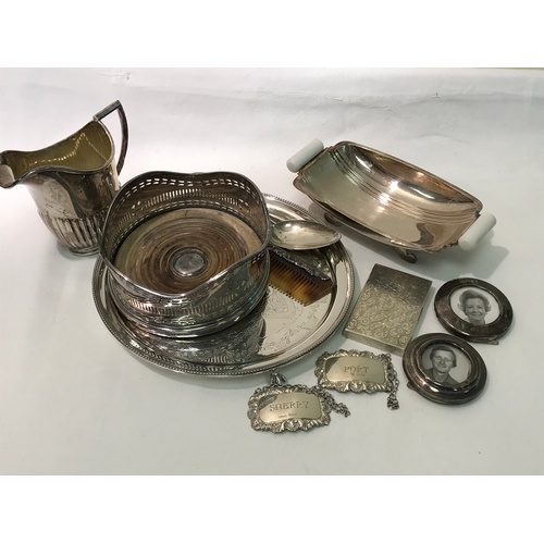 586 - SILVER AND PLATED WARE INC. CARD CASE, BOTTLE COASTER, DECANTER LABELS ETC.