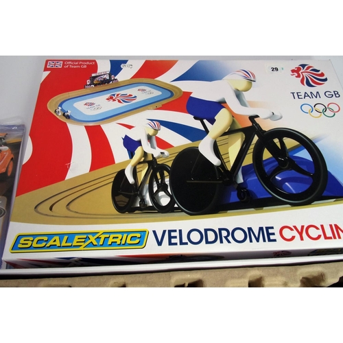 Scalextric velodrome hotsell cycling set