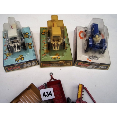 434 - 3 DINKY TOY BUBBLE PACK WRAPPED TRACTORS 305 DAVID BROWN SIMILAR WITH DIFFERENT VERSION BOX 308 LEYL... 