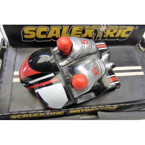 439 - SCALEXTRIC MOTORCYCLE IN BOXED CONDITION C281 RED MOTORCYCLE COMBINATION