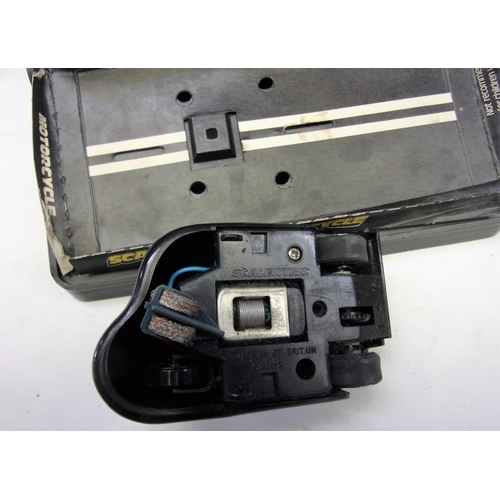 439 - SCALEXTRIC MOTORCYCLE IN BOXED CONDITION C281 RED MOTORCYCLE COMBINATION