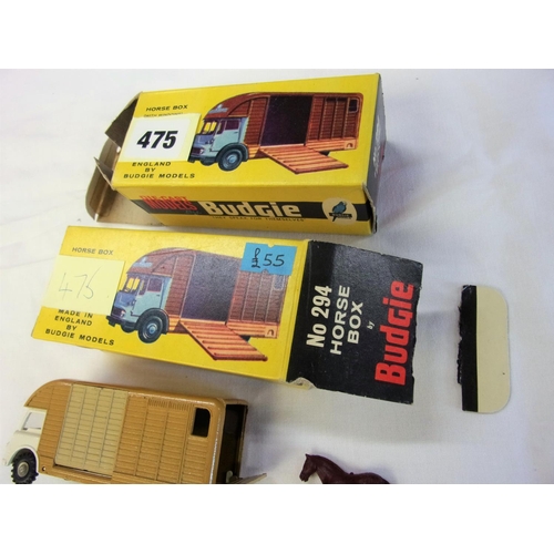 475 - BUDGIE TOYS 2 BOXED NUMBER 294 HORSE BOXES IN GOOD CONDITION WITH 4 HORSES IN TOTAL