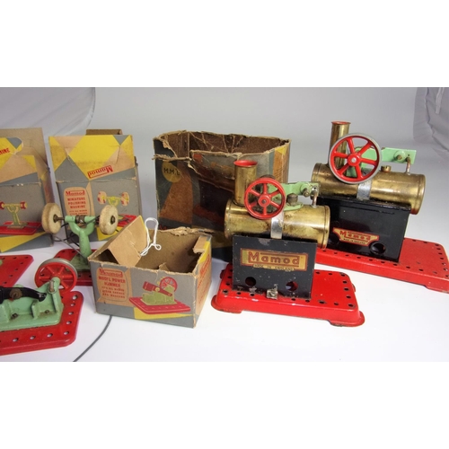 79 - MAMOD BOXED ACCESSORIES, GRINDING MACHINE, & MINIATURE POLISHER, POWER HAMMER, PLUS 2 U/B SMALL STAT... 