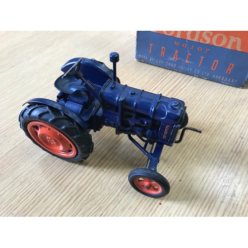 494 - BOXED CHAD VALLEY CO LTD HARBORNE LTD FORDSON MAJOR TRACTOR.