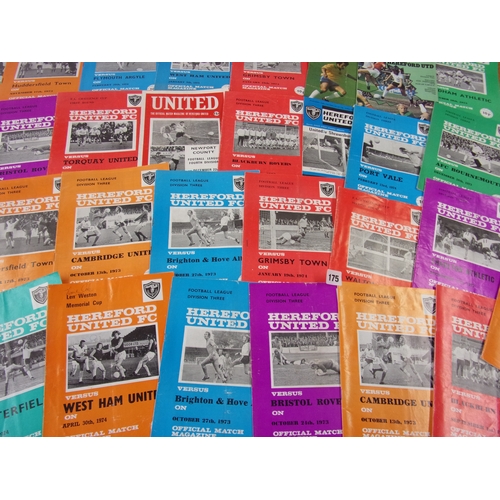 175 - LARGE QUANTITY OF HEREFORD UNITED FOOTBALL CLUB PROGRAMMES APPROX 29 MANY FROM THE 1973-74 SEASON MA... 