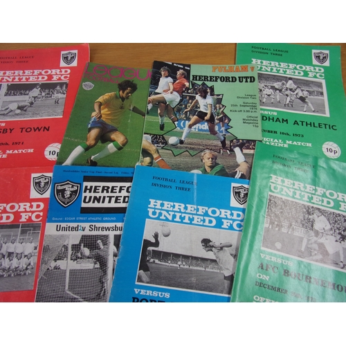 175 - LARGE QUANTITY OF HEREFORD UNITED FOOTBALL CLUB PROGRAMMES APPROX 29 MANY FROM THE 1973-74 SEASON MA... 