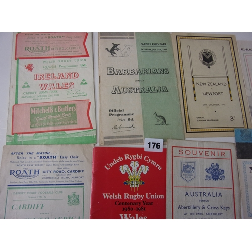 176 - VINTAGE AND OLD RUGBY PROGRAMMES INCLUDING BARBARIANS AUSTRALIA 1948, IRELAND V WALES 1951, CARDIFF ... 