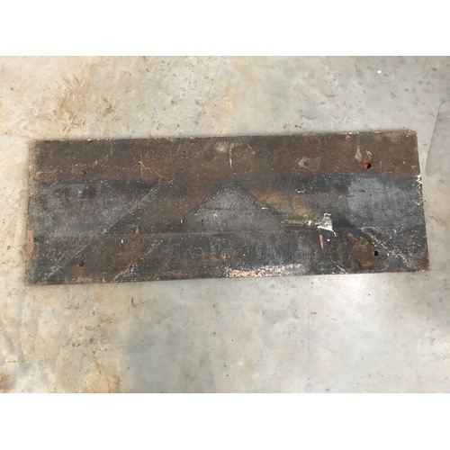 487 - CAST IRON GREAT WESTERN RAILWAY SIGN ‘NOTICE ANY PERSON NOT FASTENING THIS GATE AFTER HAVING PASSED ... 