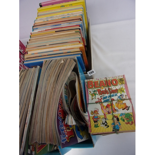 155 - QUANTITY OF CHILDRENS ANNUALS BEEZER TOPPER WAR LORD HEIDI WHIZZER AND CHIPS PLUS BEANO COMIC LIBRAR... 