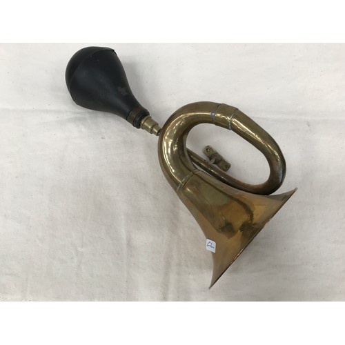 6 - BRASS CAR HORN