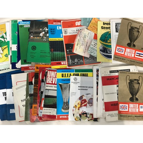 139 - FOOTBALL PROGRAMMES, MOSTLY ENGLAND & IRELAND CLUBS PLUS SELECTION OF RUGBY IRELAND ENGLAND AND UK F... 