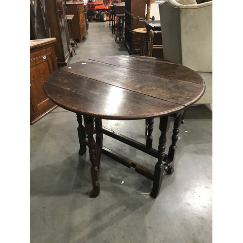 197 - 37 INCH COUNTRY SMALL DROP LEAF TABLE WITH PULL OUT GATE LEGS