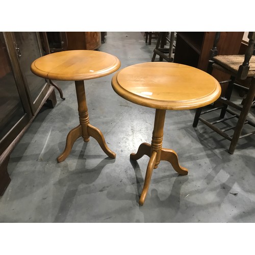 200 - PAIR OF MODERN ROUND TOP PEDESTAL TABLES