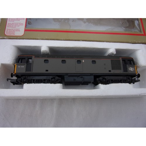 18 - MODEL RAILWAY , LIMA LIMITED EDITION CLASS 33 DIESEL LOCO, IN DEPT GREY, SPECIAL REPAINT BY THE RAIL... 