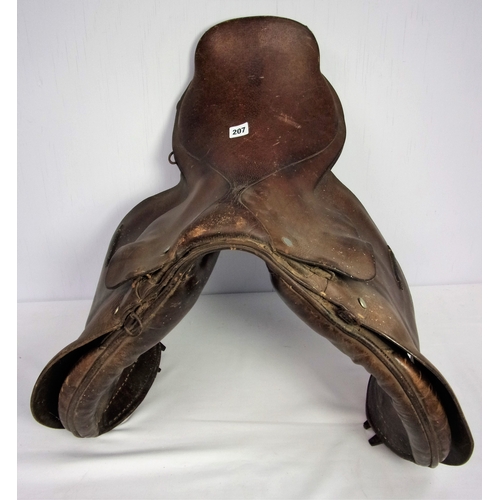 118 - OLD LEATHER SADDLE