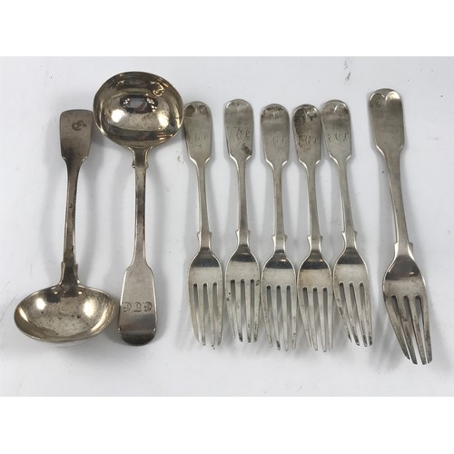 1949 - 2 GEORGIAN SILVER SAUCE LADLES AND 6 VARIOUS SILVER FORKS, APPROX. 440g