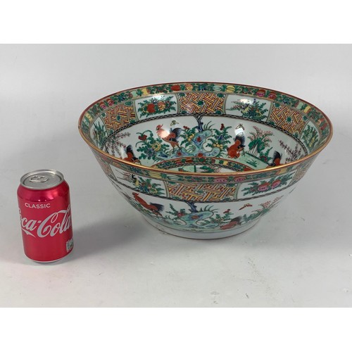 1760 - LARGE LATE 19TH/EARLY20TH CENTURY CHINESE CANTON STYLE PUNCH BOWL WITH ENAMELLED DECORATION FEATURIN... 