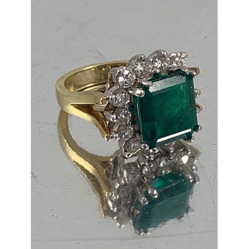 2177 - A MAGNIFICENT EMERALD AND DIAMOND RING, SET WITH A SQUARE CUT NATURAL COLOMBIAN EMERALD APPROX. 5.5 ... 