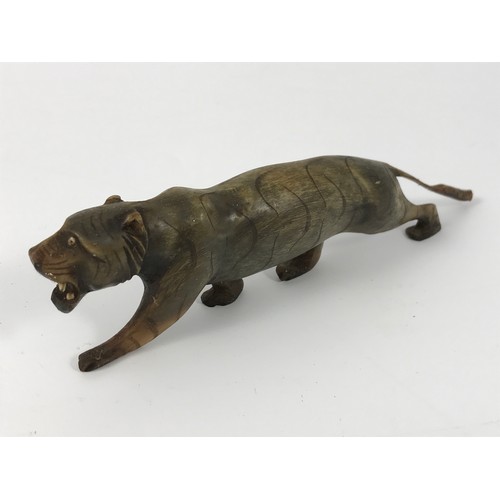 712 - HORN FIGURE OF A TIGER, approx. 18 cm