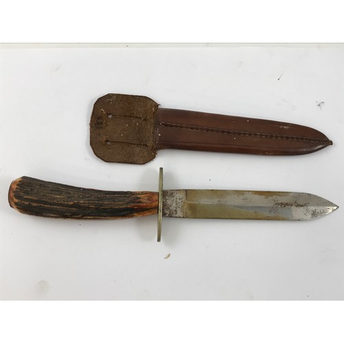 1634 - POSSIBLY WWII COMMANDO DAGGER, AN ANTLER HANDLED DAGGER WITH BLADE BY LONG & CO. SHEFFIELD, BLADE AP... 